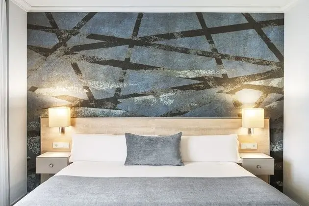 Tek Büyük Yataklı Oda (parking)