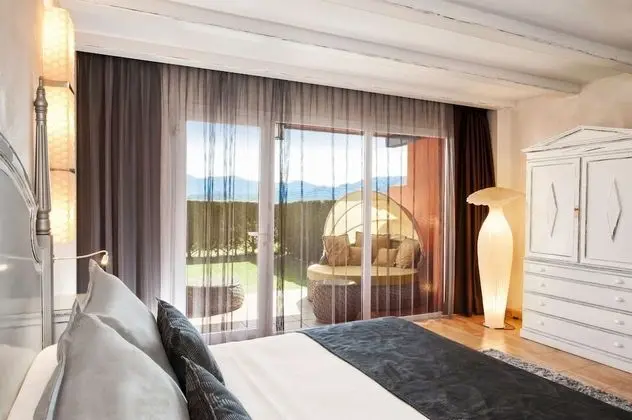 Tek Büyük Yataklı Oda, Bahçeli (Spa access)