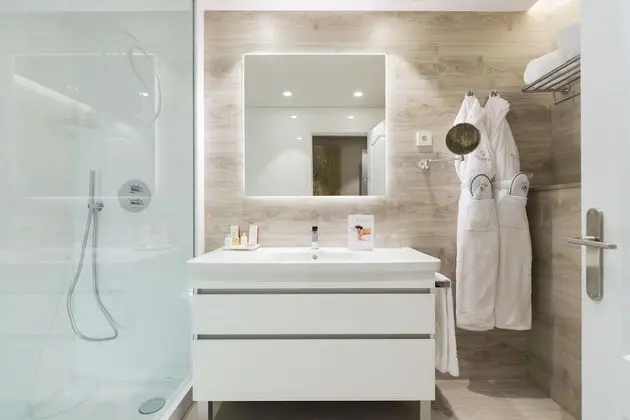 Deluxe Büyük Yataklı Tek Kişilik Oda (Spa Access)