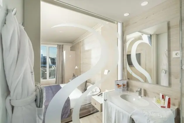 Deluxe Tek Büyük Yataklı Oda, Teras (Spa Access)