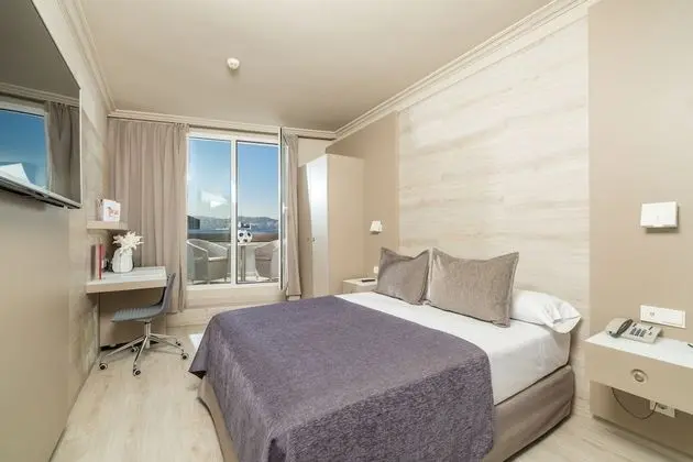 Deluxe Tek Büyük Yataklı Oda, Teras (Spa Access)