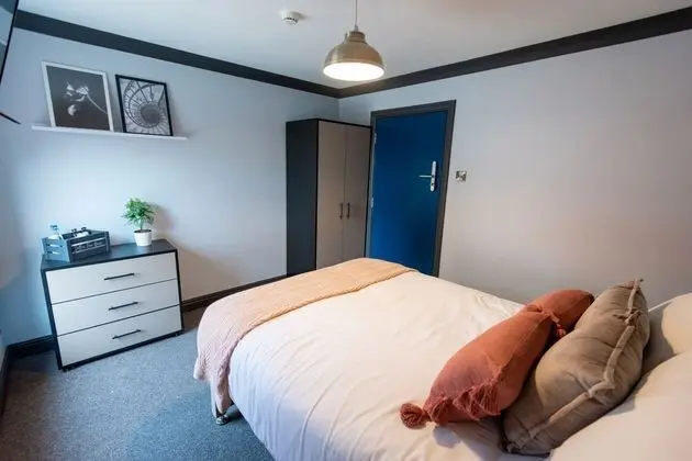 Standard Tek Büyük Yataklı Oda, Ortak Banyo, Avlu Manzaralı