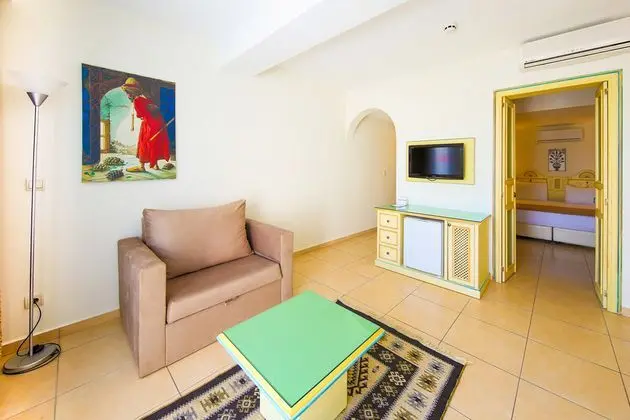 Deniz Manzaralı Standard Family Oda