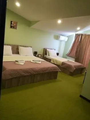 Üç Kişilik Oda, Balkon