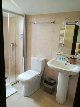 Üç Kişilik Oda, Balkon