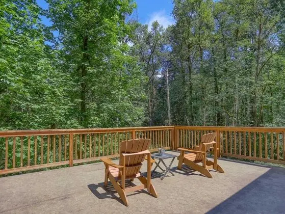 Kulübe, Birden Çok Yatak (Salmon River Chalet)