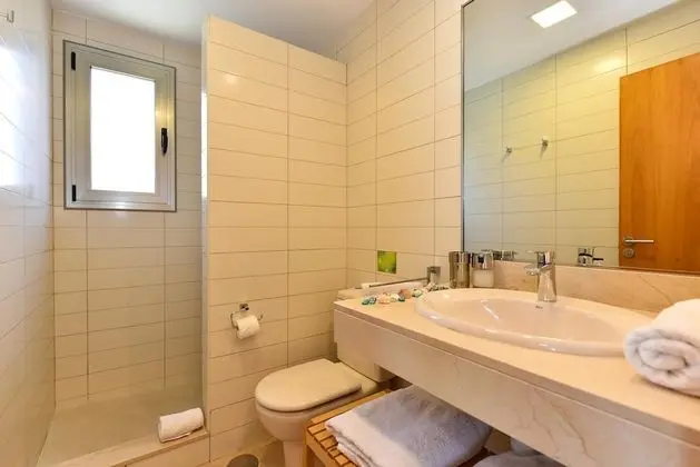 Club Villa (2 Bedrooms)