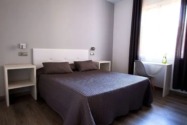 Büyük Yataklı Tek Kişilik Oda