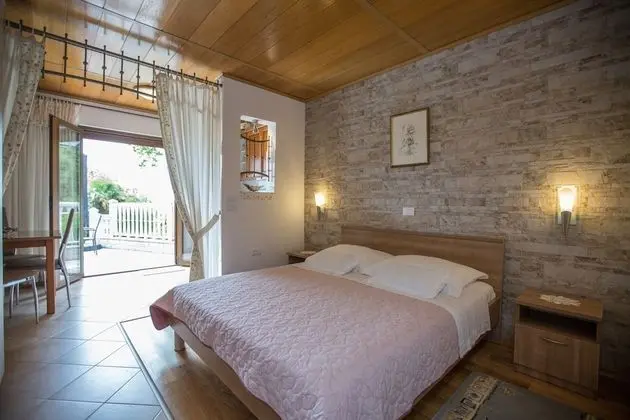 Bungalow with Sea View