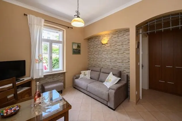 One - Bedroom Apartment with Park View