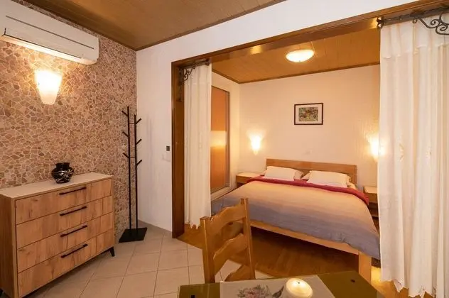 Studio Apartment with Sea View