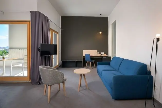 Junior Luxury Suite with Balcony