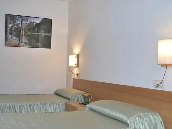 Tek Büyük veya İki Ayrı Yataklı Oda