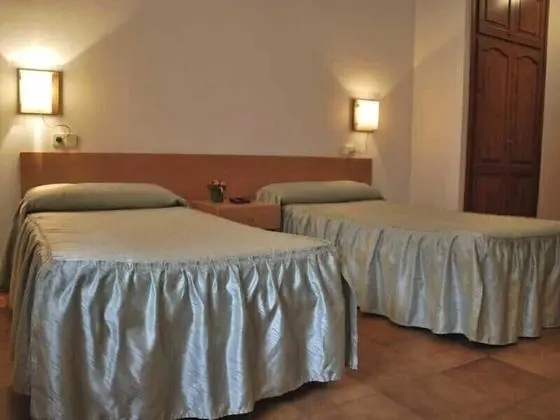 Tek Büyük veya İki Ayrı Yataklı Oda