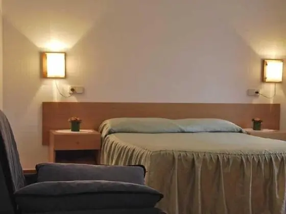 Tek Büyük veya İki Ayrı Yataklı Oda