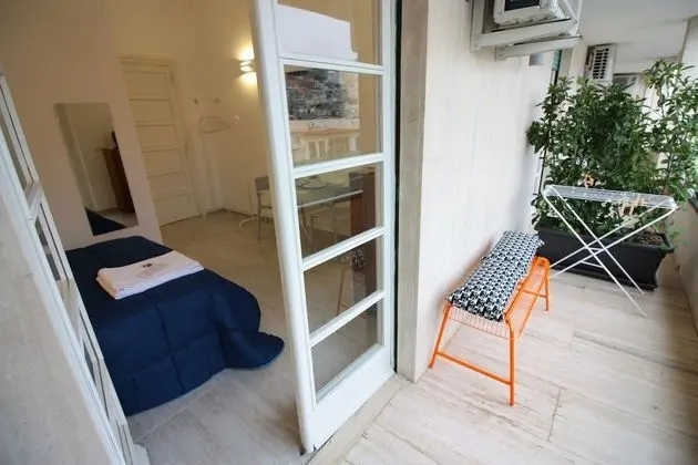 Tek Büyük Yataklı Oda, Balkon
