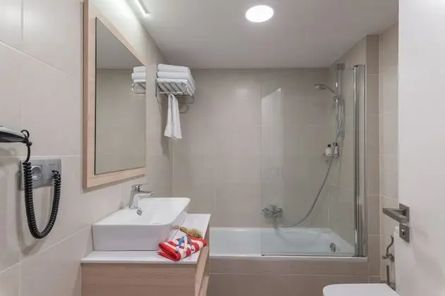 Tek Büyük Yataklı Oda