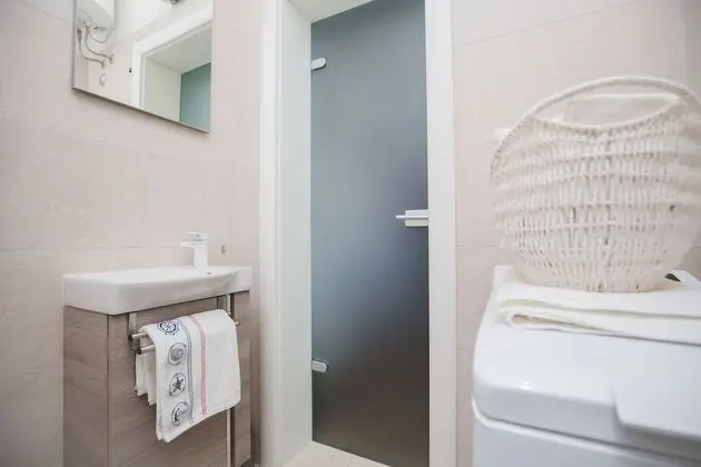 Design Apart Daire, 1 Yatak Odası, Sıcak Su Havuzu, Deniz Manzaralı