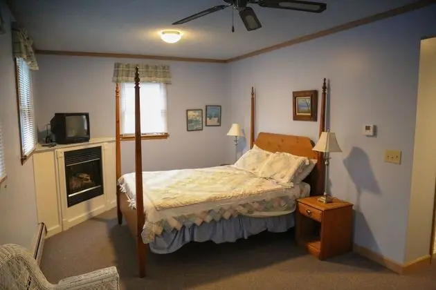 Carriage House, 4 Bedroom with Kitchen