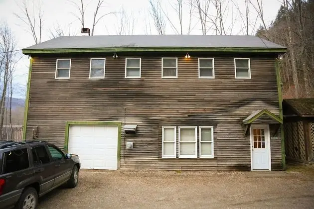 Carriage House, 4 Bedroom with Kitchen