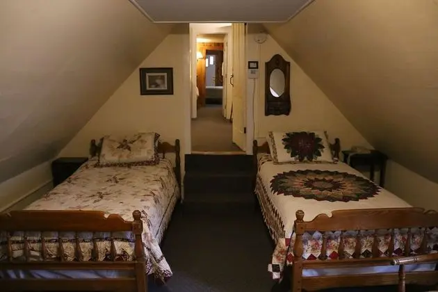 Room for 5