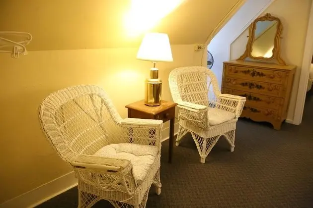 Room for 5