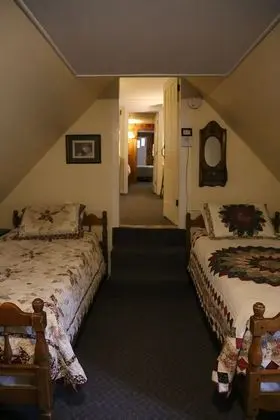 Room for 5