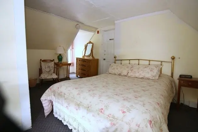 Room for 5