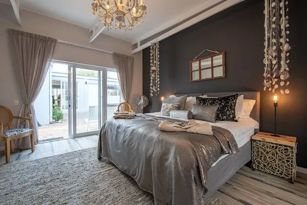 Deluxe Tek Büyük veya İki Ayrı Yataklı Oda, Engellilere Uygun, Avlu
