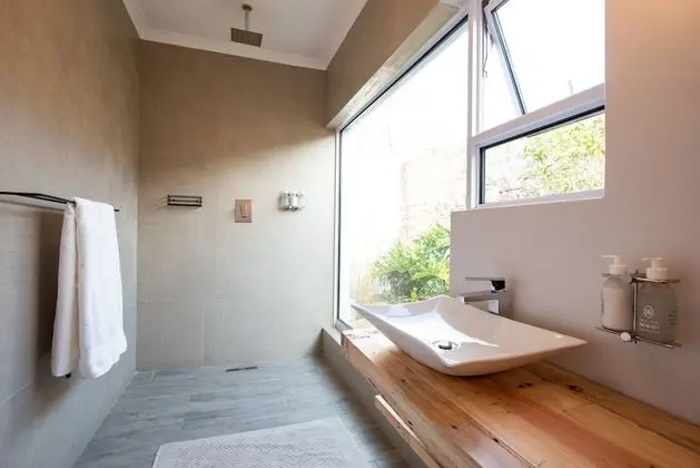 Deluxe Tek Büyük veya İki Ayrı Yataklı Oda, Engellilere Uygun, Avlu