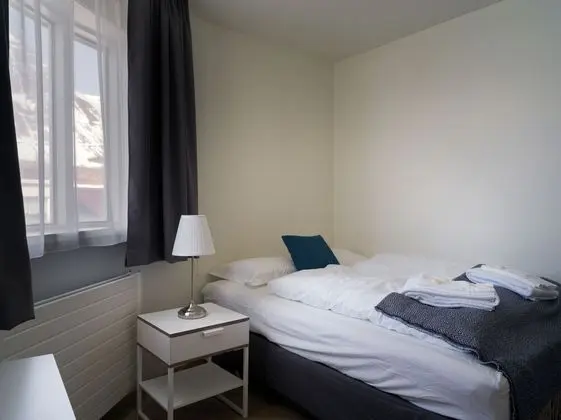 Tek Kişilik Oda, Ortak Banyo