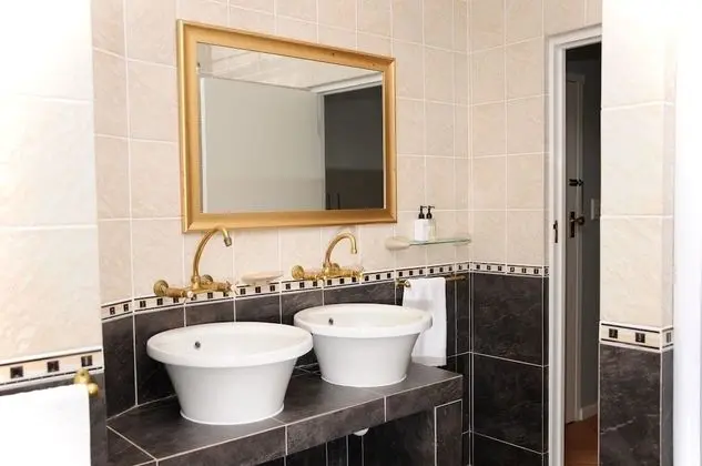 Deluxe Tek Büyük veya İki Ayrı Yataklı Oda, 1 En Büyük (King) Boy Yatak, Veranda, Dağ Manzaralı