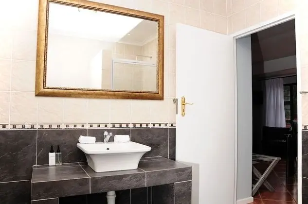 Deluxe Tek Büyük veya İki Ayrı Yataklı Oda, 1 En Büyük (King) Boy Yatak, Veranda, Dağ Manzaralı