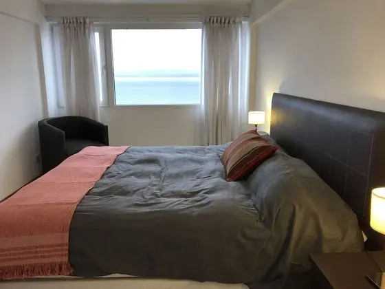 Apart Daire, Göl Manzaralı