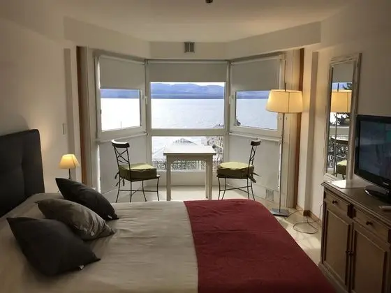 Apart Daire, Göl Manzaralı