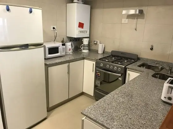 Apart Daire, Göl Manzaralı