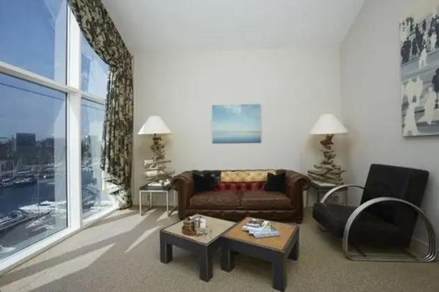 Çatı Katı Süiti (Penthouse)