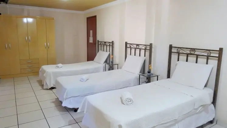 Üç Kişilik Oda (Cama de Solteiro)