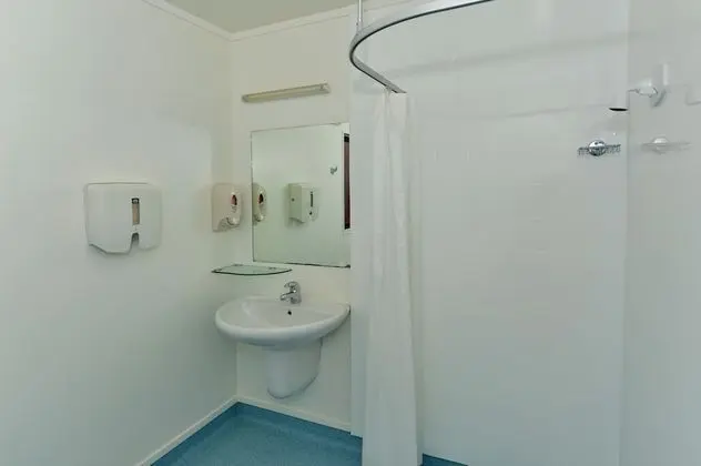 Ortak Ranzalı Oda, Karma Ranzalı Oda (3 Bunk Beds)