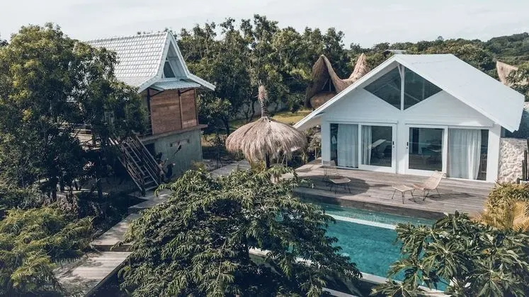 Pool House