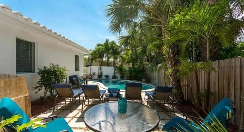 Luxury Ev, 3 Yatak Odası, Kişiye Özel Havuzlu, Kısmi Deniz Manzarası (Casa Carmela)