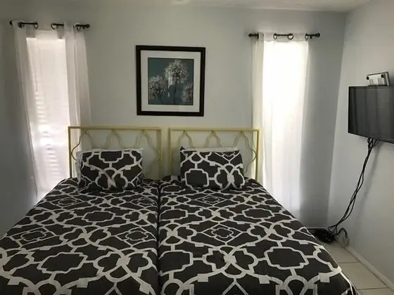 Luxury Ev, 6 Yatak Odası, Kişiye Özel Havuzlu, Havuz Manzaralı (The Madison)