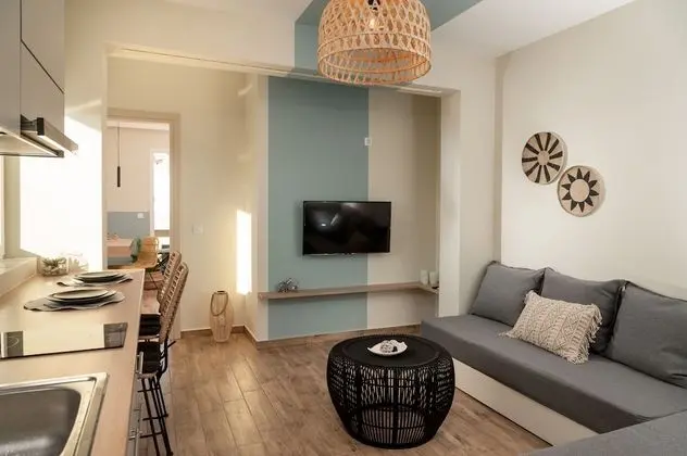Deluxe Apartment, Balcony, Mountain View (Blue Apt)