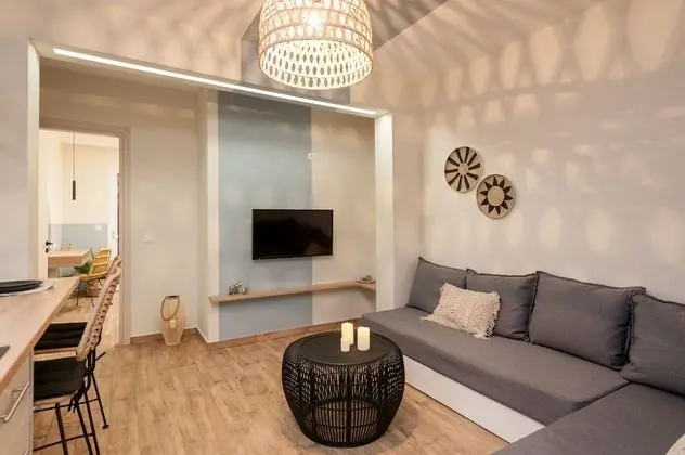 Deluxe Apartment, Balcony, Mountain View (Blue Apt)