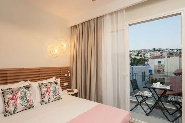 Deluxe Apartment, Balcony, Mountain View (Pink Apt)