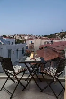 Deluxe Apartment, Balcony, Mountain View (Pink Apt)