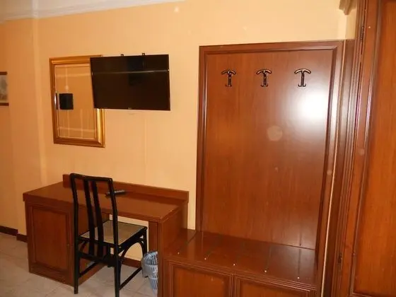 Comfort Tek Büyük veya İki Ayrı Yataklı Oda