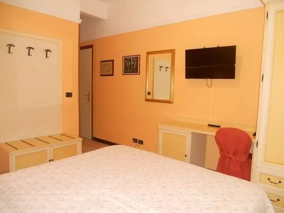 Comfort Tek Büyük veya İki Ayrı Yataklı Oda