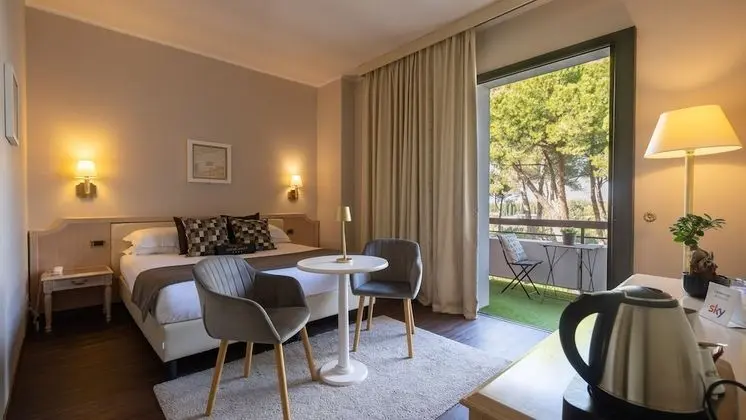 Superior Tek Büyük Yataklı Oda (Spa Access Included)