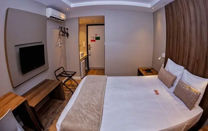 Luxury Oda